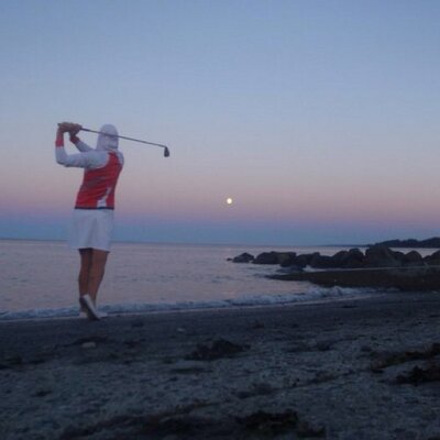 Profile Picture of Janine Kosmenko (@Golfpunk9) on Twitter