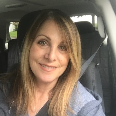 Profile Picture of Lisa Hyman (@LisaHyman8) on Twitter