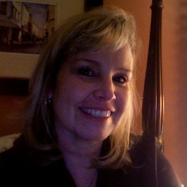 Profile Picture of Sharon Prior (@chantillylace60) on Twitter
