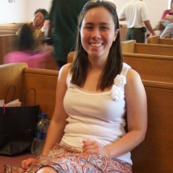 Profile Picture of Dinalyn Arguelles (@dinaarguelles25) on Poshmark