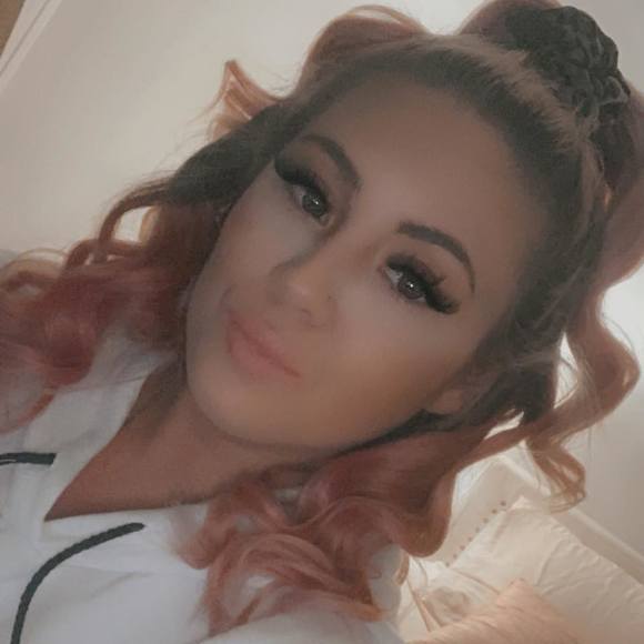 Profile Picture of Gabrielle Martucci (@bballbabie95) on Poshmark