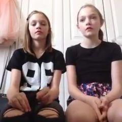 Profile Picture of DAISY AND PHOEBE (@clouds_perrie) on Twitter