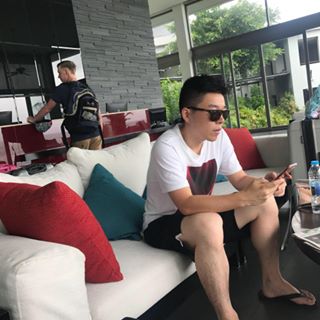 Profile Picture of Hongwei Zheng (@kobeweezy2) on Facebook