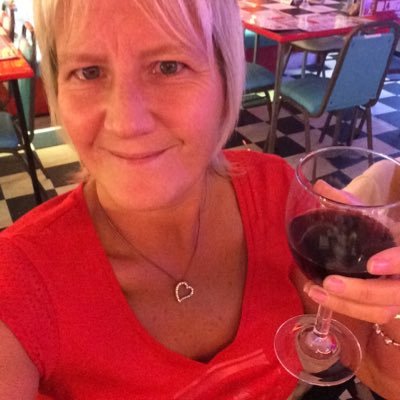 Profile Picture of Shelley Coupe (@shell700) on Twitter