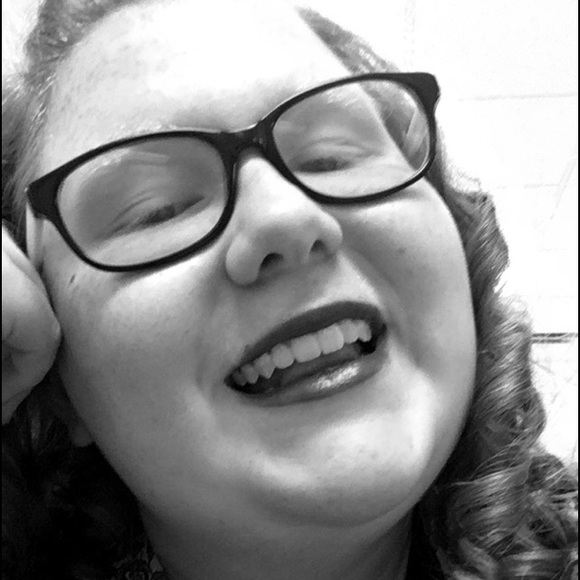 Profile Picture of Emerald Ward (@emeraldward) on Poshmark