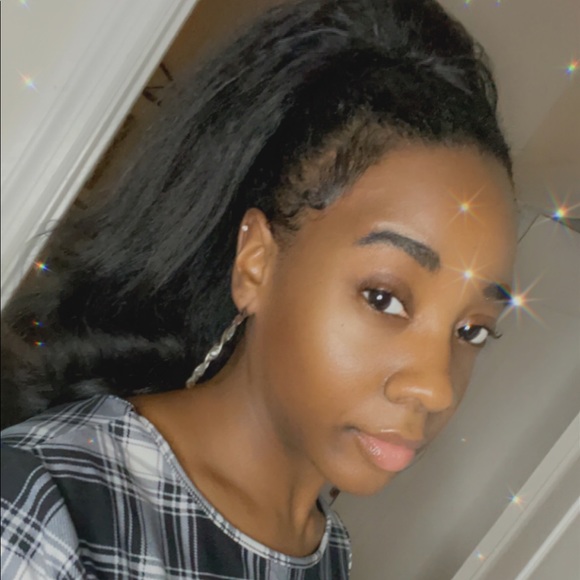 Profile Picture of Tori Douglas (@torisassy) on Poshmark