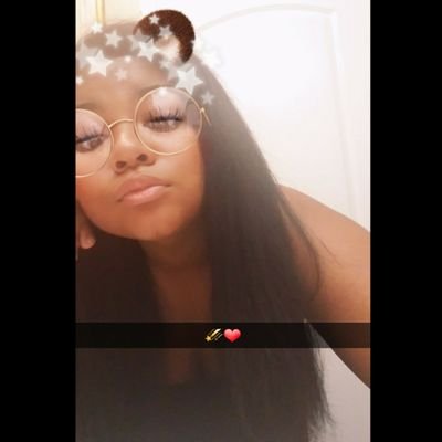 Profile Picture of Nyla Yasmine Davis 🌼 (@pincheyasmine) on Twitter