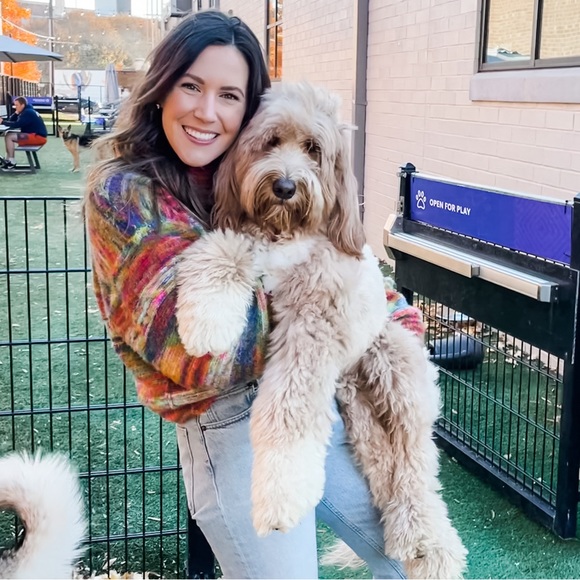 Profile Picture of Kaitlin Wright (@kaitsimp) on Poshmark