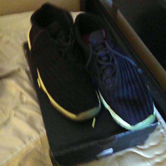 Profile Picture of Aaron Ford (@aford991007) on Poshmark