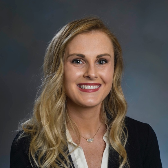 Profile Picture of Marion Schulz (@schulzmarion) on Poshmark