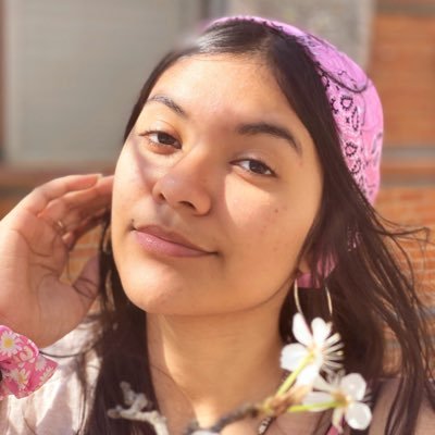 Profile Picture of Elizabeth Cruz (@lizzycruz24) on Twitter