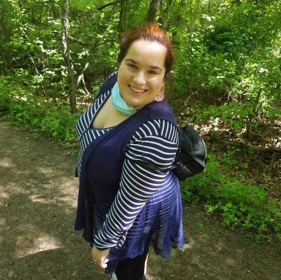Profile Picture of Christina Bashakes (@christimarie522) on Poshmark