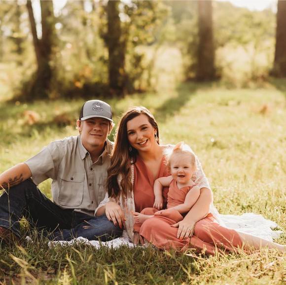 Profile Picture of Haley alexis Harman (@haley15alexis) on Poshmark