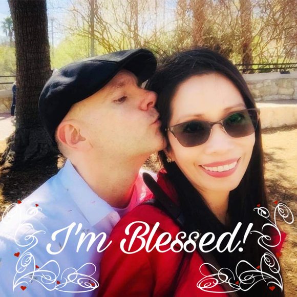 Profile Picture of Elnora Empleo (@elnoraempleo) on Poshmark