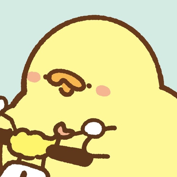 Profile Picture of Ellie Spelman (@ellobell) on Poshmark