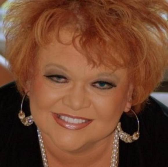 Profile Picture of Kay Fowler (@noranix) on Poshmark