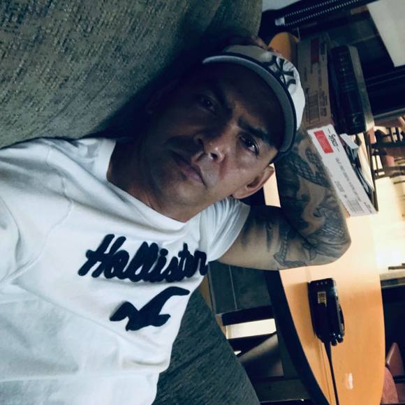Profile Picture of Jun Bares (@baresfriscojr) on Poshmark