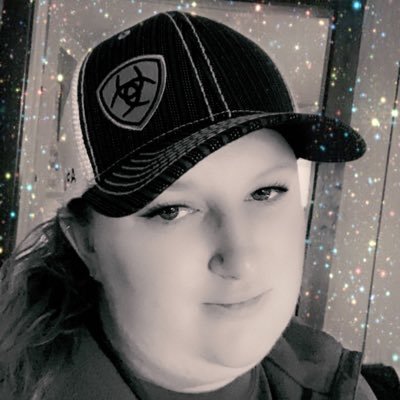 Profile Picture of Mary Dull (@VACntryGrl3) on Twitter