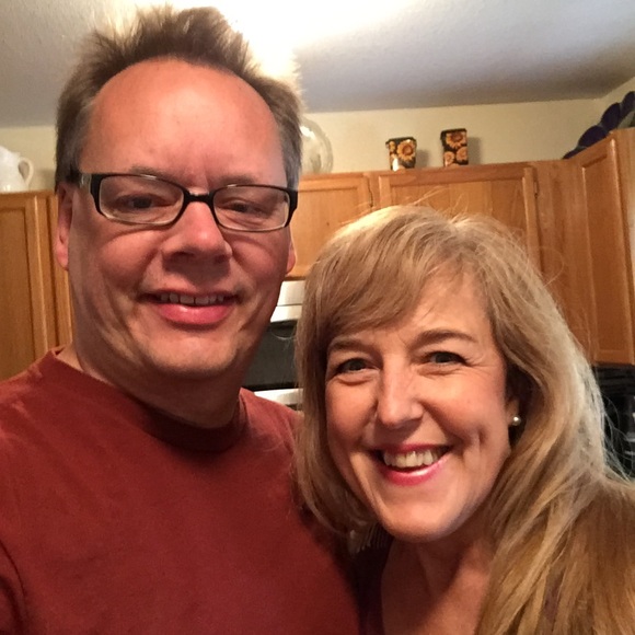 Profile Picture of Kevin and beth Hagen (@kevinandbeth) on Poshmark