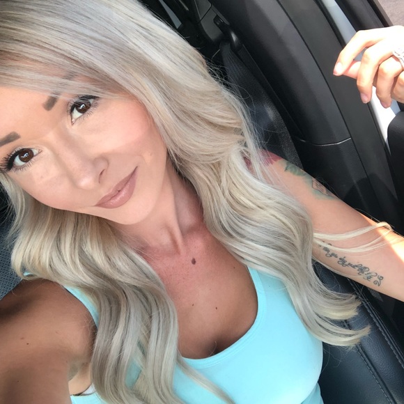 Profile Picture of Erica Simpkins (@erica_simpkins) on Poshmark