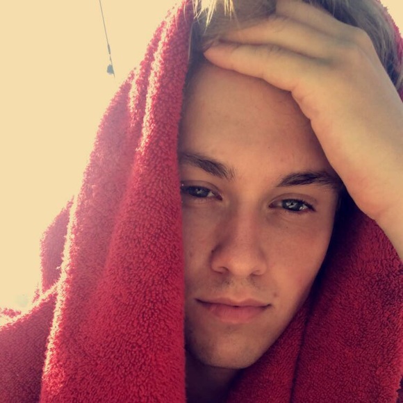 Profile Picture of Kyle Reppa (@kylereppa) on Poshmark