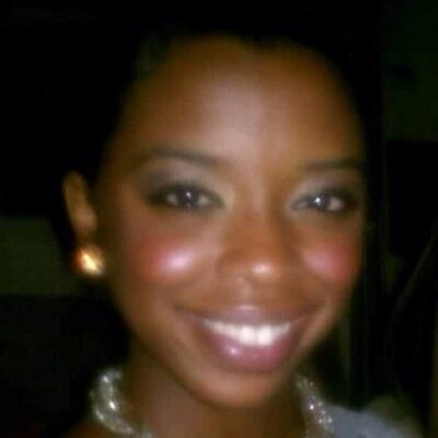 Profile Picture of Dani Graves (@La_Vie_En_Rose9) on Twitter