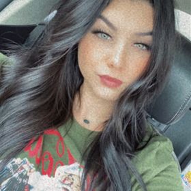 Profile Picture of reese nichols (@reesenichols123) on Pinterest