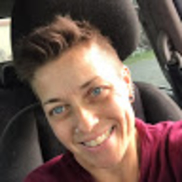 Profile Picture of Cj Baroli (@cjbaroli) on Poshmark