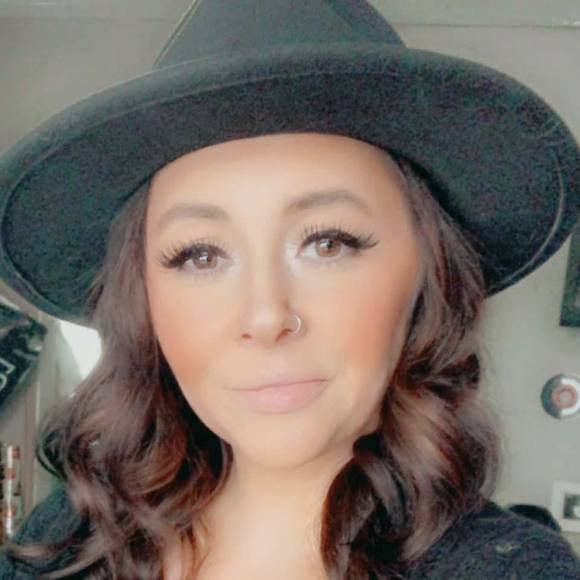 Profile Picture of Ciara Ehrmantrout (@seasah2001) on Poshmark