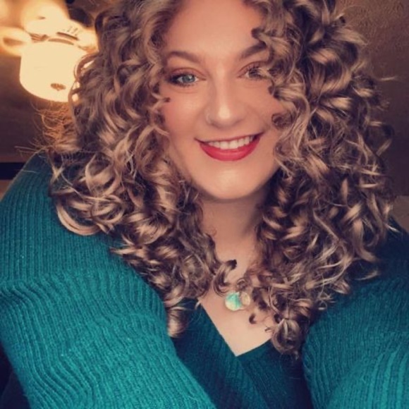 Profile Picture of Kamryn Digeorge (@taylor10130) on Poshmark