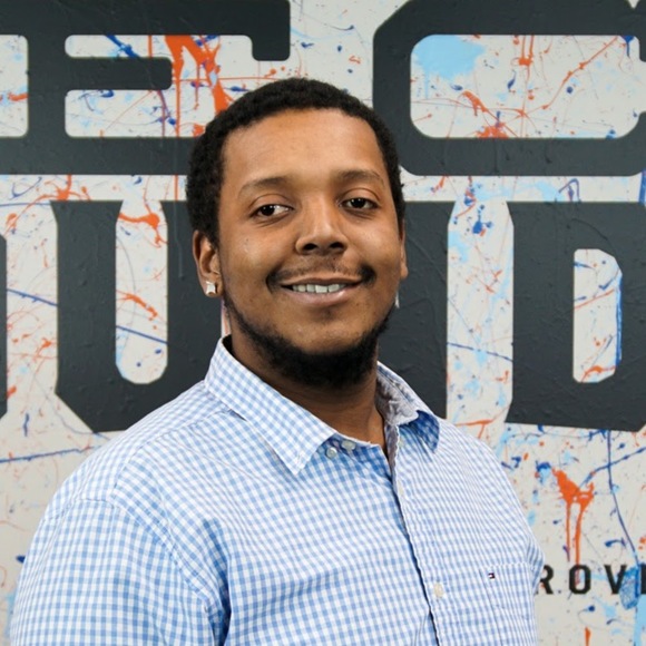 Profile Picture of Mathew Mckenzie (@mmckenzie1987) on Poshmark