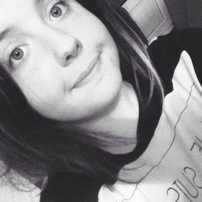Profile Picture of Beverly (@BeverlyCocoPops) on Twitter
