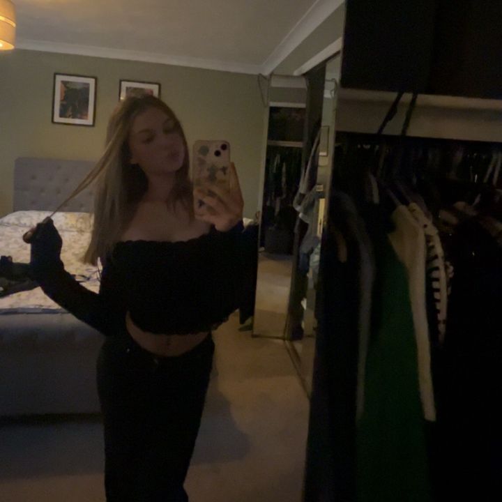 Profile Picture of eleanor 🎀 (@eleanor_grace2) on Tiktok