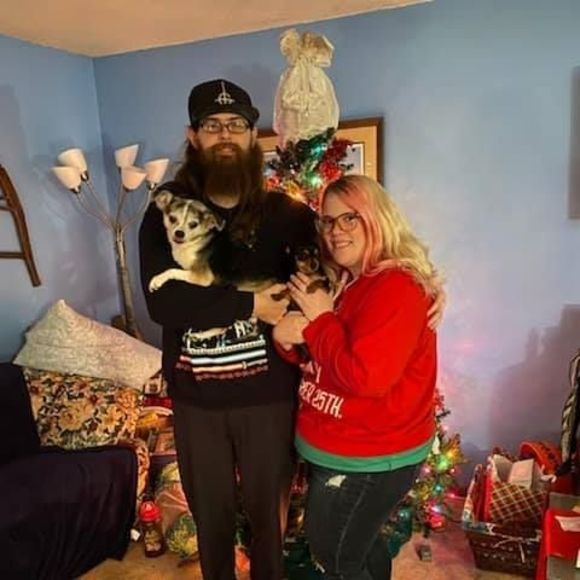 Profile Picture of Alycia Newago (@alycianicole521) on Poshmark