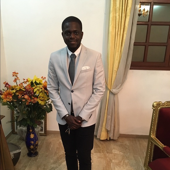 Chris Etty - Poshmark Profile Picture of Chris Etty (@cetty225) on Poshmark