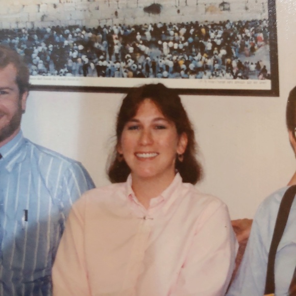 Profile Picture of Rachelle Kadow (@kadowrl2) on Poshmark