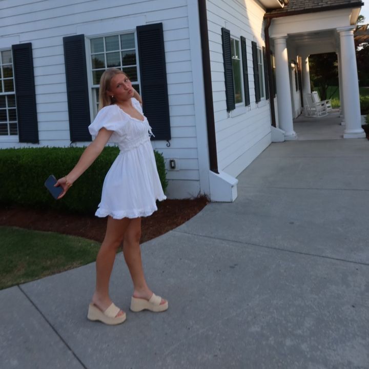 Profile Picture of delia (@deliaamcfarlane) on Tiktok