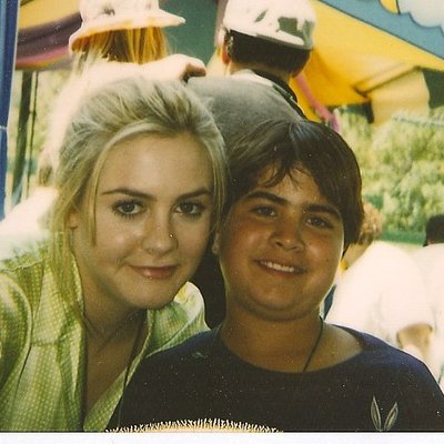 Profile Picture of Doron Max Hagay (@DoronMaxHagay) on Twitter