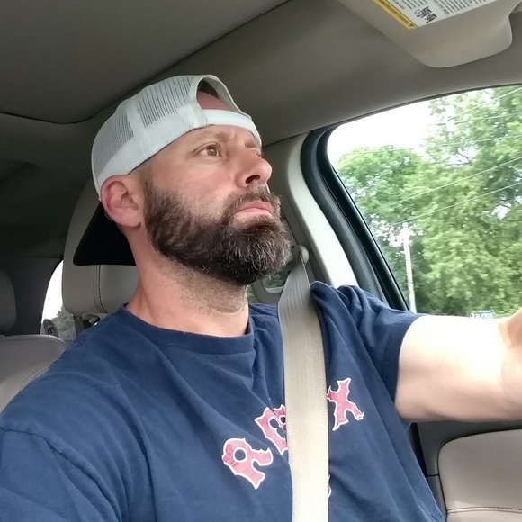 Profile Picture of Stephen Davis (@stephendavis427) on Poshmark