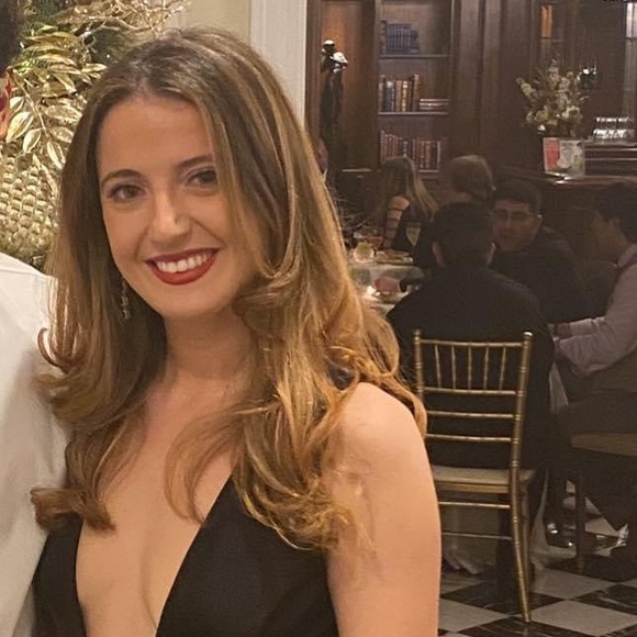 Profile Picture of Julia Boylan (@juliaboylan) on Poshmark