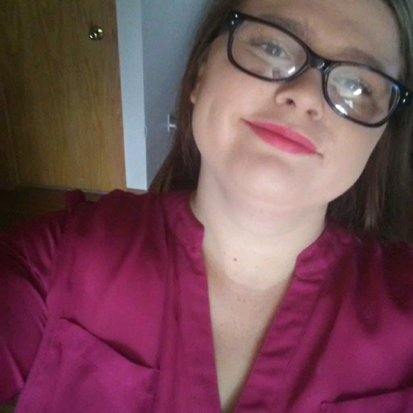 Profile Picture of Andrea Kostek (@andie1996) on Poshmark