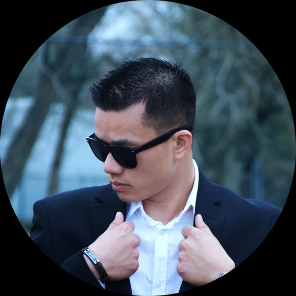 Profile Picture of Vuong Doan (@vuongxdoan) on Poshmark