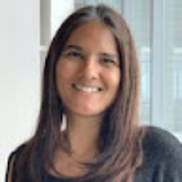 Profile Picture of Heather Gosein (@hgosein) on Poshmark