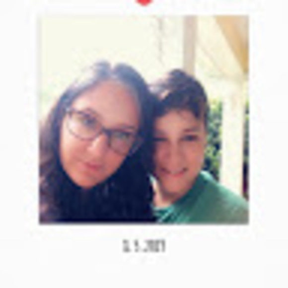 Profile Picture of Jen Vadas (@jenmv02) on Poshmark