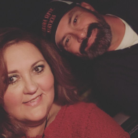 Profile Picture of Lori Dutton (@loandwes24) on Poshmark