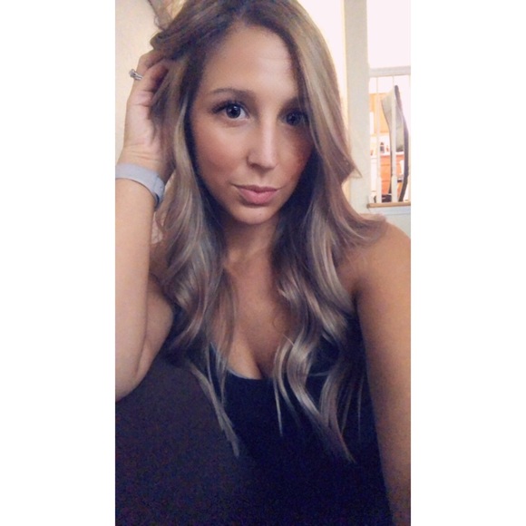 Profile Picture of Kayla Ricks (@kaylaaricks) on Poshmark