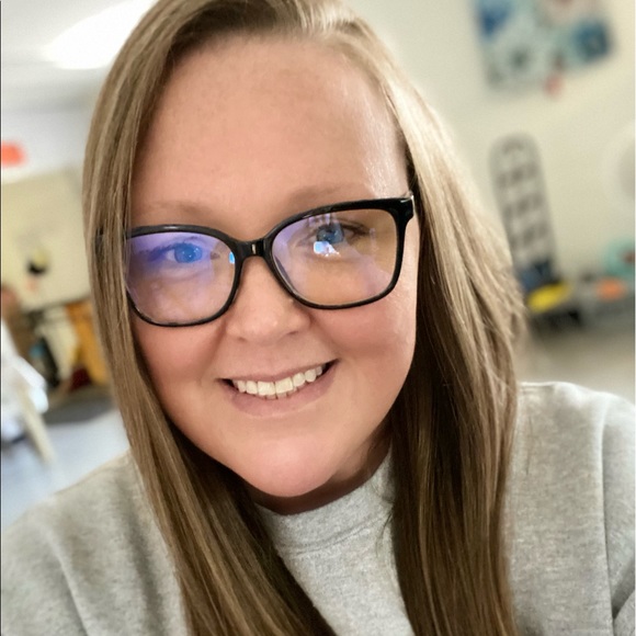 Profile Picture of Crystal Keith (@clearviewpeace) on Poshmark