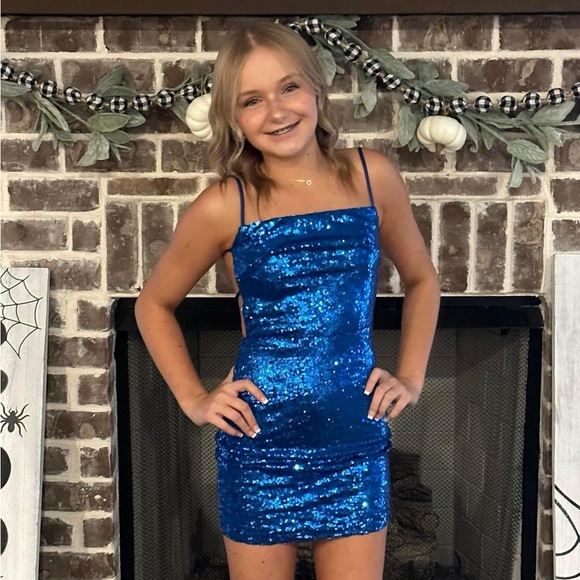 Profile Picture of Carly Wright (@carlywright657) on Poshmark