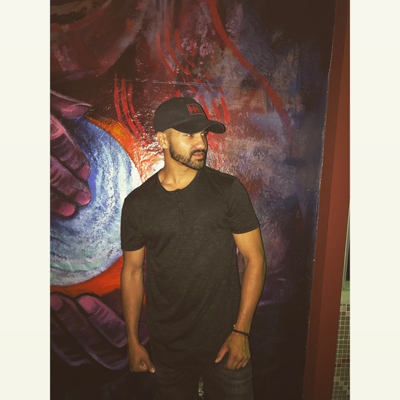 Profile Picture of Ruben Aloyo (@raloyo09) on Poshmark