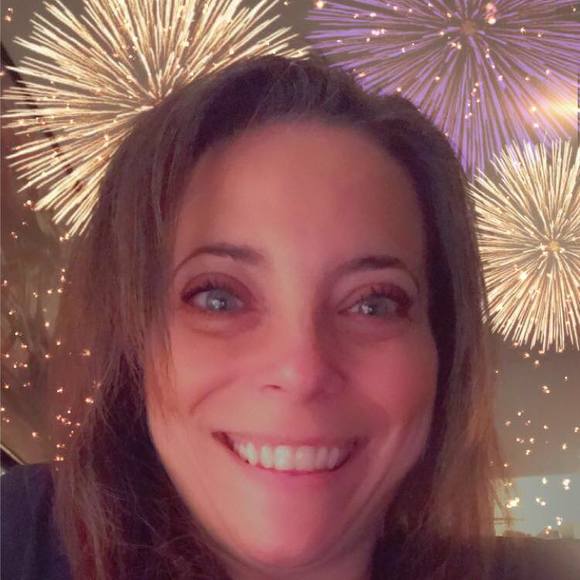 Profile Picture of Amy Shinkle (@amyes_74) on Poshmark